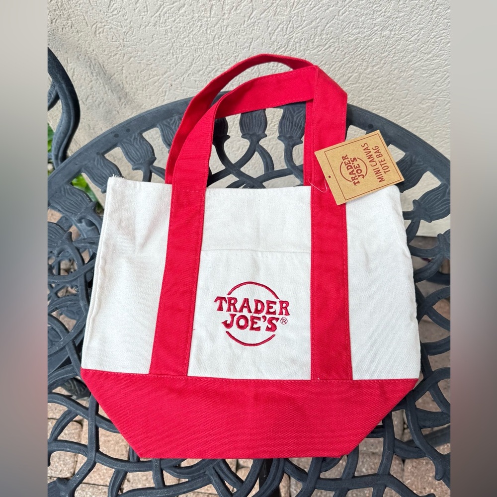 Trader Joe‘s Mini Canvas Tote - Red ❤️